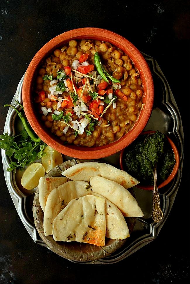 Delhi Style Matar Kulcha